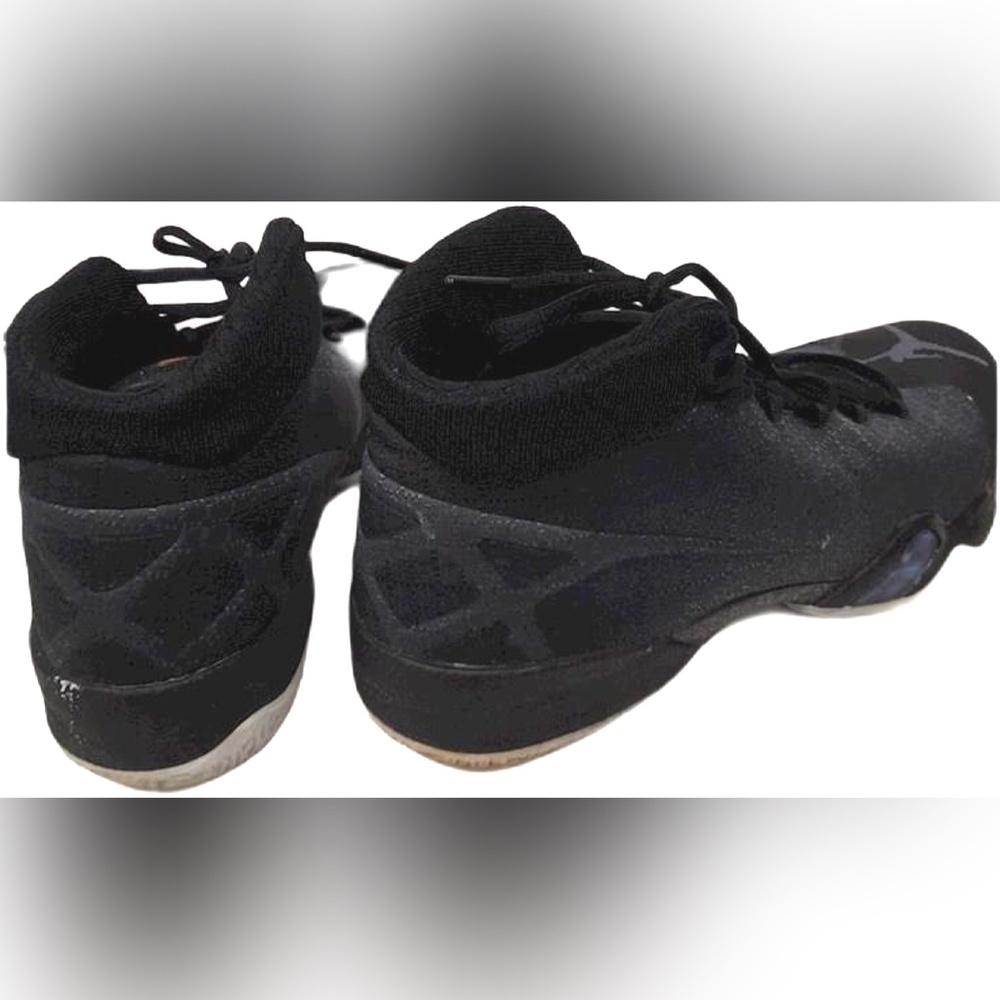 Jordan Men's 30 Black Cat Black Size 12 Shoes - Picture 3 of 5
